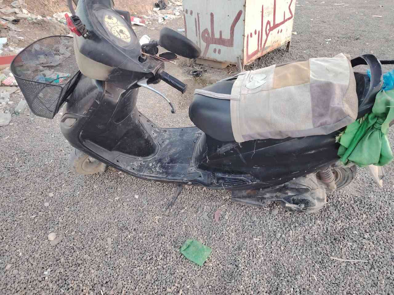 دراجه ماكس ياباني 140 للبيع السعر 350 وبي مجال بصيط متواجد علرقم فقط ***********
