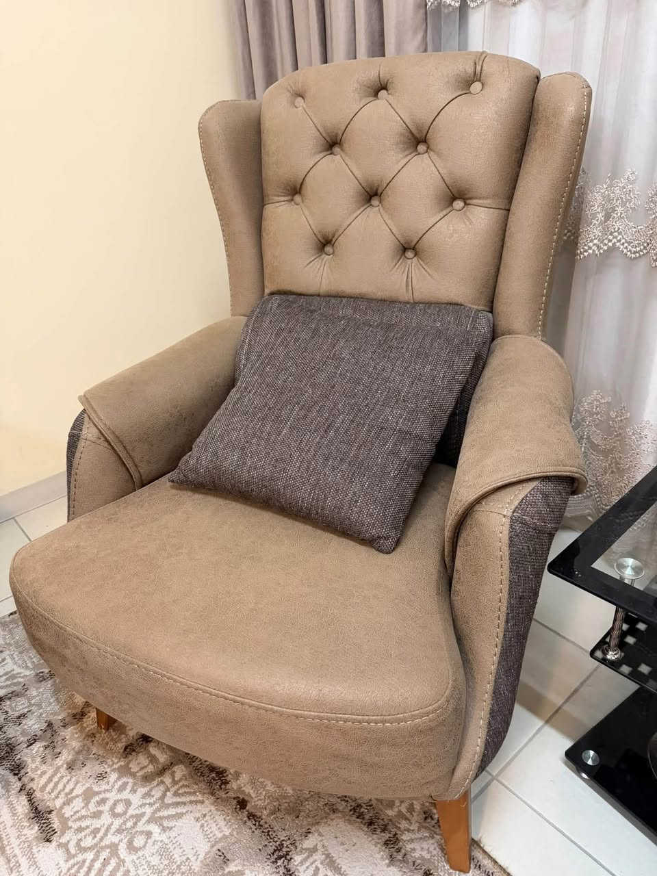 اغراض نضاف جداا للبيع
داخل بسمايا
..
متوفـر خدمة توصيل داخل بغداد وداخل مجمـع بسماية السكني ❤️🚘
للاستفسار خاص او عن  طريق رقم الهاتف واتساب فقط 
***********📞
