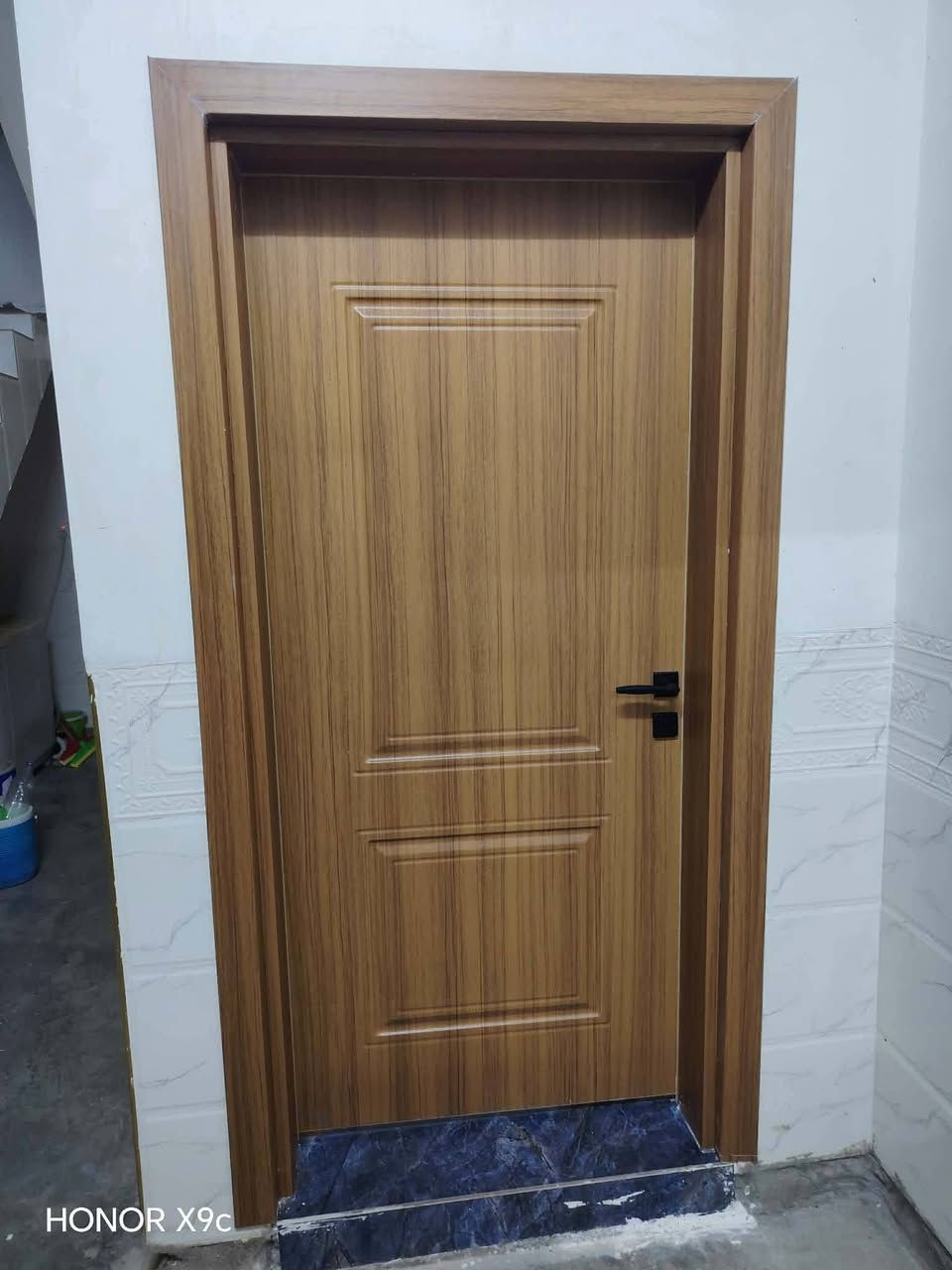 🚪 معرض الرحمه للأبواب الحديثة 🚪

✅ أبواب حصينة قوية ومضمونة
✅ تصاميم حديثة تناسب جميع الأذواق
✅ ألوان وموديلات متنوعة
( نحن مسؤولون عن النقل والتركيب )

لا تضيع الفرصة، اجعل باب منزلك عنواناً للأمان والفخامة.
العنوان: كركوك قضاء الحويجة

📞 راسلنا الآن للحجز والاستفسار          
    رياض          *********** 
مروان          ***********

معرض الرحمه للأبواب الحديثة

نص مكتوب في الصور:
- HONOR X9c