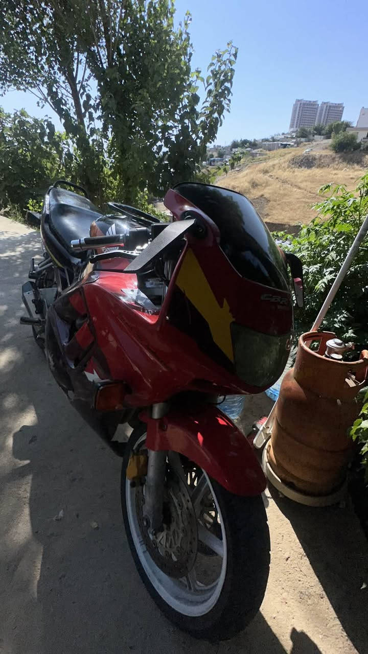 Honda f2 Cbr600

مەکینەی سەوتی تیایە باقی بە شەرت 

٥٠٠ هەزار ٥٠ فلس کەمی نییە 

لە سلێمانی 

*********** 

***********

کێ زوو بردی ماڵی ئەوەیە کەس نەڵێ بۆم دانێ لەگەڵ ڕێزم
