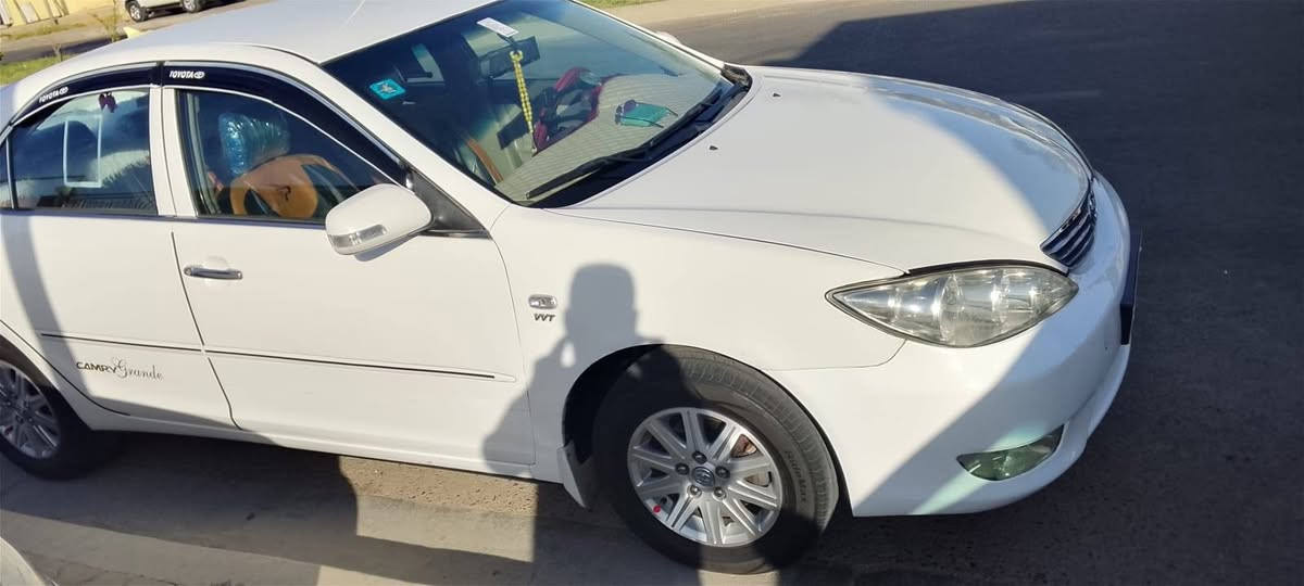 شبوط كامري ٢٠٠٦ سياره جاهزه تبريد ثلج مابيها اي شي نقص اتشغل كبل للشارع بسم صاحبها مكانها صلاح الدين بلد سعرها ٨٠$ وبيها مجال  رقم صاحبها ***********
