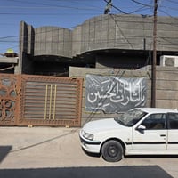 بيت البيع المساحه ٢٠٠متر ١٠×20 نوع العقار سند اصفر البيت يحتوي على طاب...