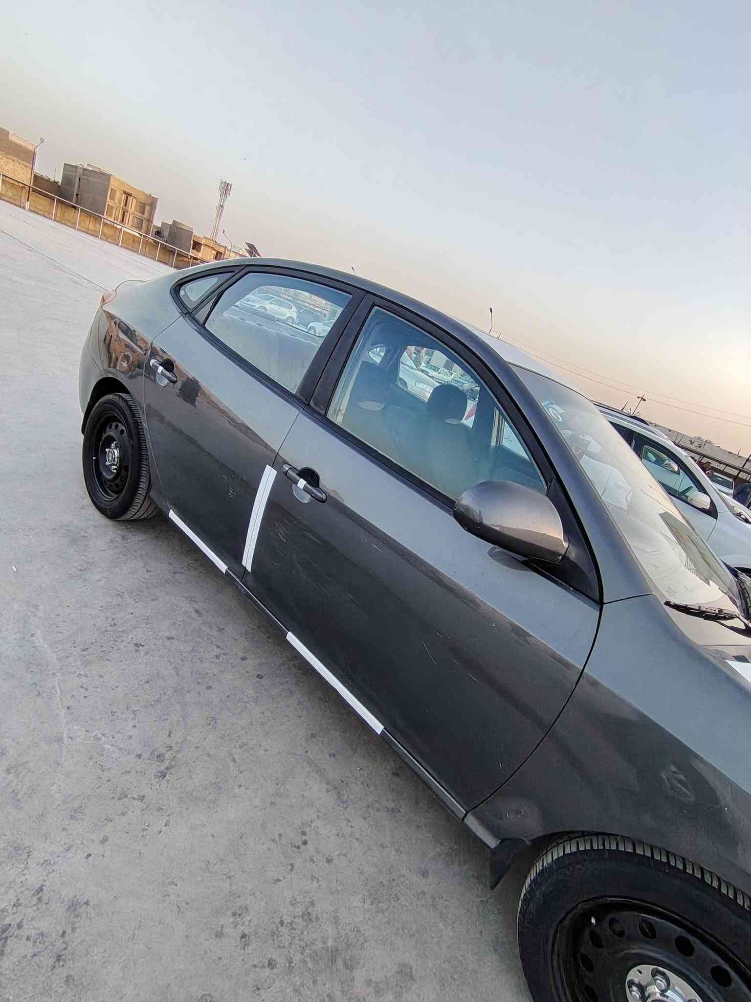 السلام عليكم النترا 2008 وارد امريكي فول مكينه 2000 فتحه بيها صبغ قليل السعر 80 وبيها مجال قليل السياره رقم بغداد مكان السياره واسط مركز مدينه رقم الهاتف  ***********
