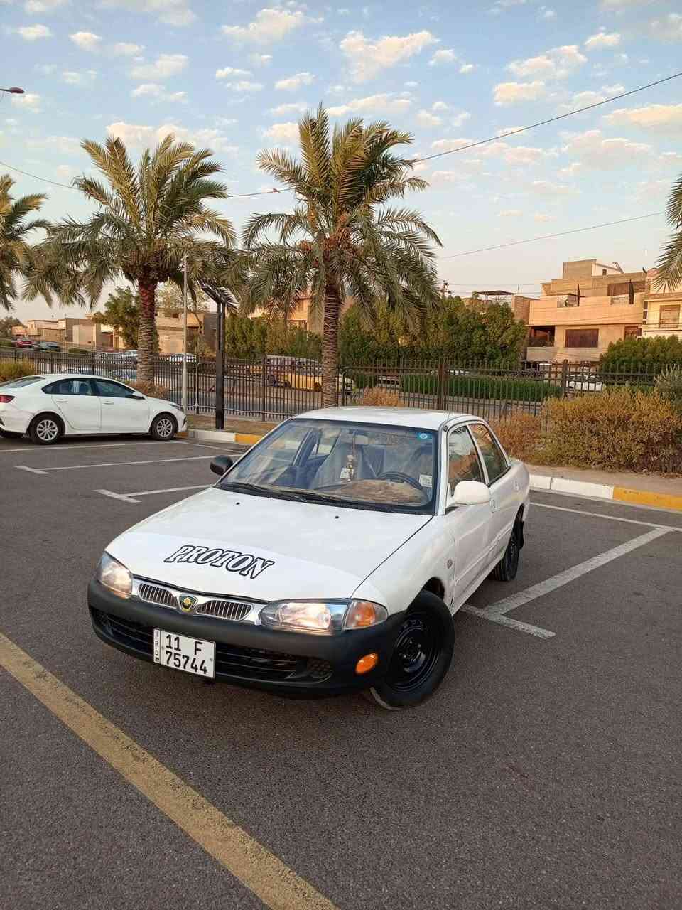 ياالله ياالله سلام عليكم للبيع بروتون ويرا موديل 2004
 رقم بغداد انكليزي شرط التحويل ثاني يوم هزه جديده 
تبريد ثلج 
سنويه جديده الى 2028 
كير مكينه اوتوماتيك 
دواخل جدد صدر امامي خلفي جديد 
 كهربائيات جاهزه 
سياره عليه ادامه 
بدون ضربه
شاشه فول اندرويد..........= السعر 39 وبيهه مجال بسيط 
مكاني بغداد الكرخ حي العامل
رقمي بي واتساب *********** بغداد, العراق
