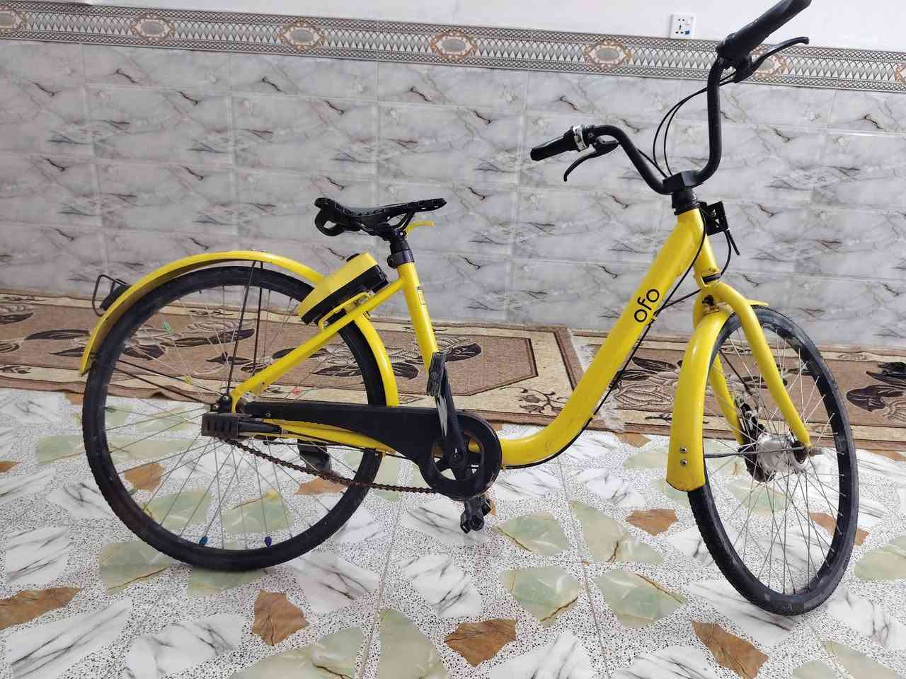 بايسكل ولادي للبيع oFo جديد ونضيف باسكل يحتي عله جرس وكير من 1الى 3  مكينه بلادي وتواير بلادي جوبلس 
بس عوزله كشن  سعر خاص ***********
