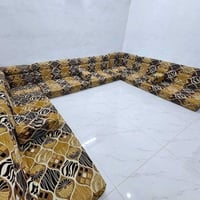 ديوان اسفنج عالي • ١٠ مقاعد • نضيفه