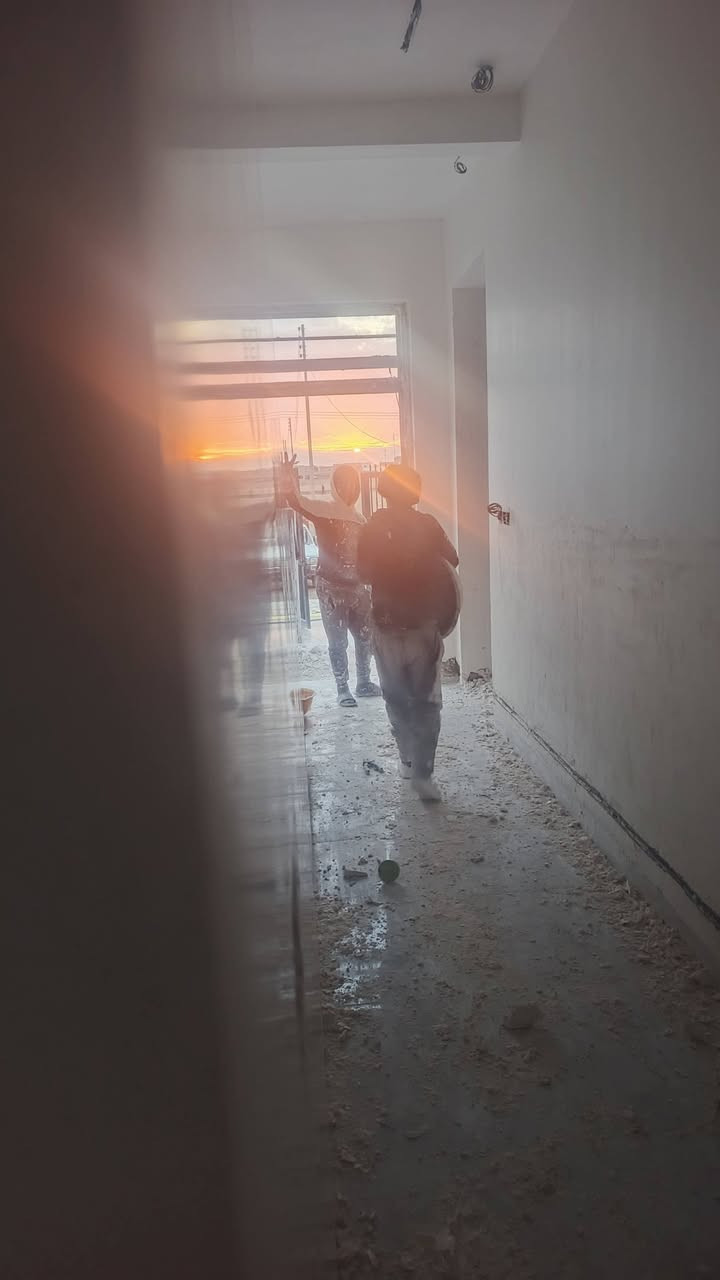كادر لبخ من الموصل شقل شرط مصاطر ونضافه وتقان بل عمل اكل وشرب عليه//وحالين متواجد بل فرسان. ***********
