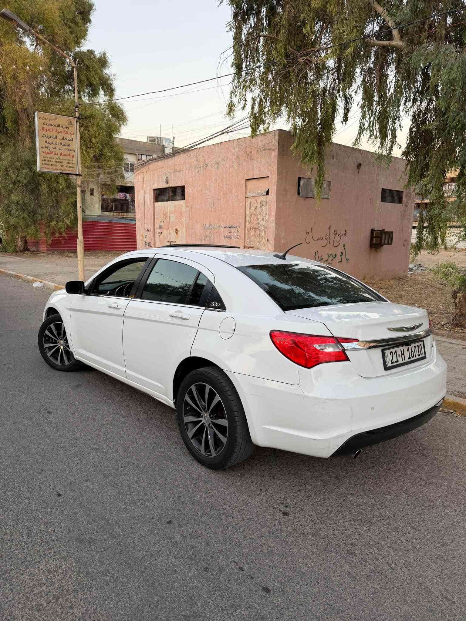 السلام عليكم
للبيع سي 200 موديل 12 فول فول وحد على وحد السياره حلوه وجاهزه كير ومكينه جدد حادثها باب اثنين بدون دواخل  مكينه حجم 6 سلندر سياره جديد بسمي بي تفتر بنزين ⛽️ السعر75 وبيها مجال المكان كركوك وسطي *********** كركوك, العراق
