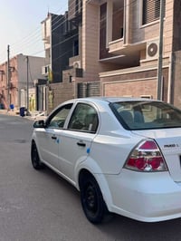 افيو ٢٠١1 • محرك ١٤٠٠ • بدون ضربه