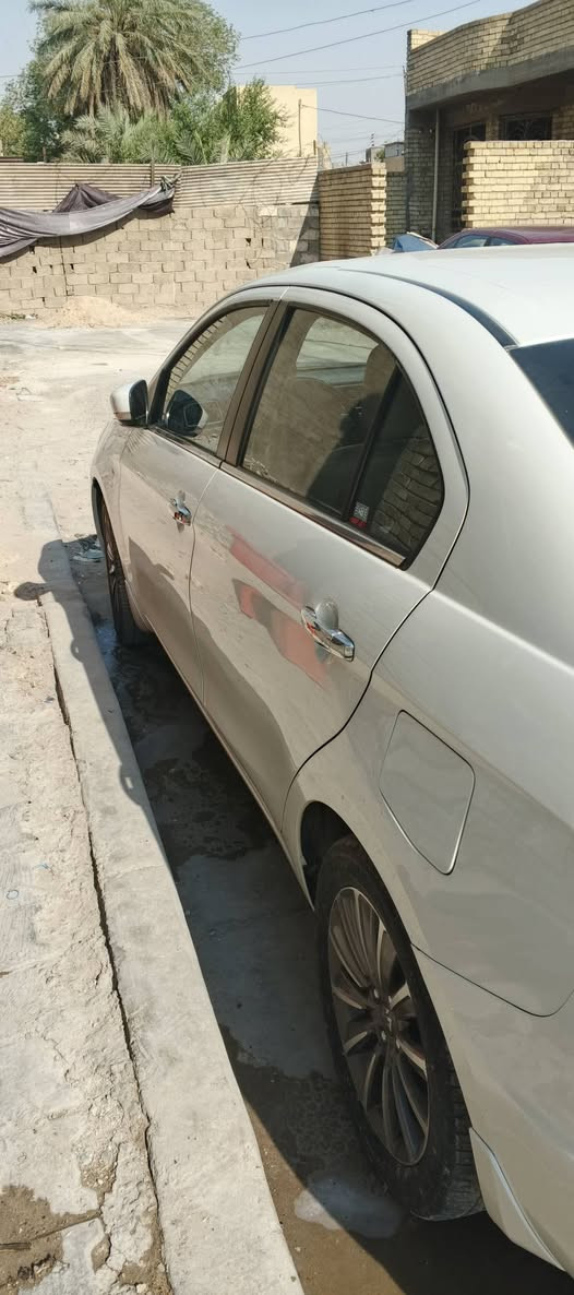 للبيع سازوكي ( سياز ) موديل 2023
المواصفات ✅
بصمة تشغيل
بصمة ابواب
تحكم ستيرن 
كروز سرعة 
كشنات جلد 
حساسات
قطعتين تبريد 
مري شفط كهرباء  + اشاير بالمري 
لد امامي 
ويل كب كروم 
سبير ما نازل
السيارة مكفولة ما عدى بيها صخه بلصندوك بصيطه
مصلحها علبارد ومكحلها وشخط بلجاملغ مكحله موضحات بلصور
رقم بغداد نهاية السنه اصير حره
 وكالة مكاني بلزعفرانيه
السعر 112 وبيها مجال للاستفسار ع  .
***********
