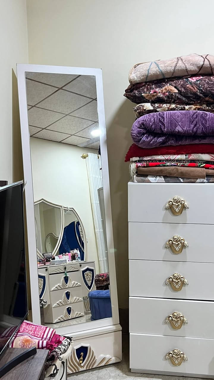 غرفة نوم
كركوك حي الخضراء

900 الف 
واتساب : ***********
