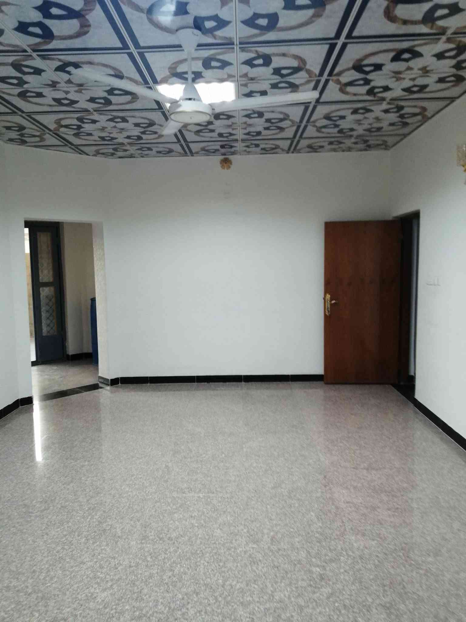 🏠بيت #للبيع في الفلوجة حي الشهداء قرب مرطبات مشمشة .
📍البيت طابق واحد غرفتين نوم واستقبال وصاله ومطبخ .

✨ تفاصيل العقار:
🔹 المساحة: 250 متر  .
🔹 السند: طابو صرف (ملك) بأسم شخص واحد. 
🔹 موقع ممتاز جميع الخدمات متوفرة .

💰 السعر: 140 مليون وبي مجال. 

📞 للتواصل والاستفسار:
*********** واتساب 
او مراجعة مكتبنا #مكتب_البيان_للعقار الكائن في الفلوجة حي الشهداء شارع مرطبات مشمشة
