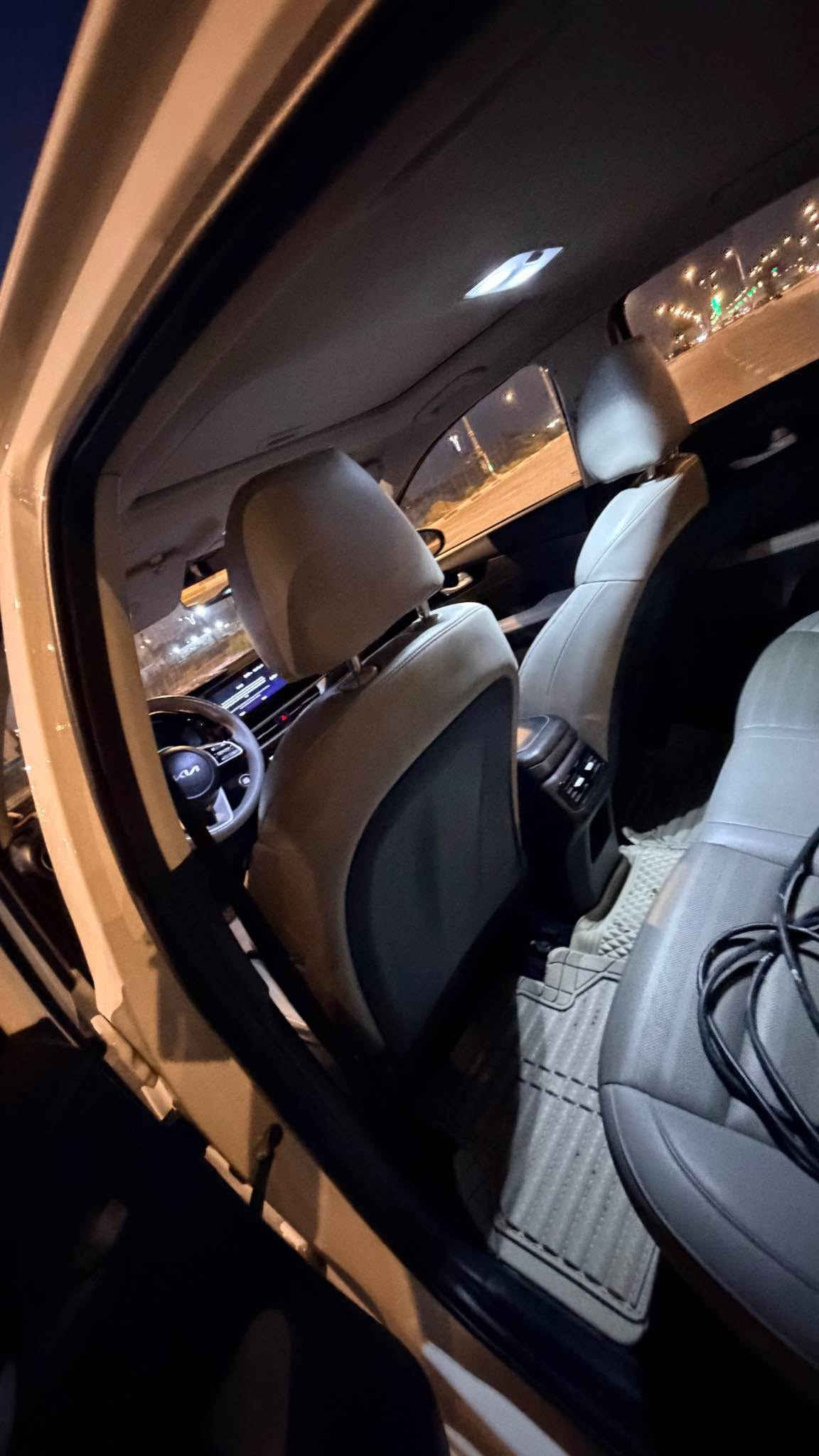 K3 2022 🇨🇳
فول مواصفات السياره :- 
-اناره زنون + بك لايت led
-ويل كب كروم 
-فتحه 
-بصمه دخول ذكي +يده نيكل +تريشه نيكل 
-دواخل جلد ابيض 
-عدادات دجتل +شاشه ابل كار بلي 
-شحن وايرلس 
-مود درايف +اوتو هولد +هاند بريك دكمه 
-تبريد شاشه +قطعتين تبريد 
بيهه طخه بسيطه بالجنطه وبيهه تعديلات عالبارد بدون اي تبديل بك لايت بلاد ودعاميه خلفيه بلاديه بدون اي تبديل سونار بيهه السياره 
مكان السياره كربلاء سعرهه (١٢٥)
للاستفسار (***********) كربلاء, العراق

نص مكتوب في الصور:
- سونار 3m.car لفحص السيارات ***********7808 KA بارد + تكحيل الغطاء الخلفي رصعات في المكان المحدد الامامي رصعات في المكان المحدد الجانب الايسر بارد + تكحيل + رصعات في المكان المحدد الجانب الايمن 3m.car لفحص السيارات بالاشعة فوق البنفسجية سليم الجزء العلوي الفرع الأول كربلاء - سريع حي المعلمين - مجاور مقهى كاظم الفرع الثاني كربلاء - مدينة المعارض الجديدة - مقابل الاستدارة