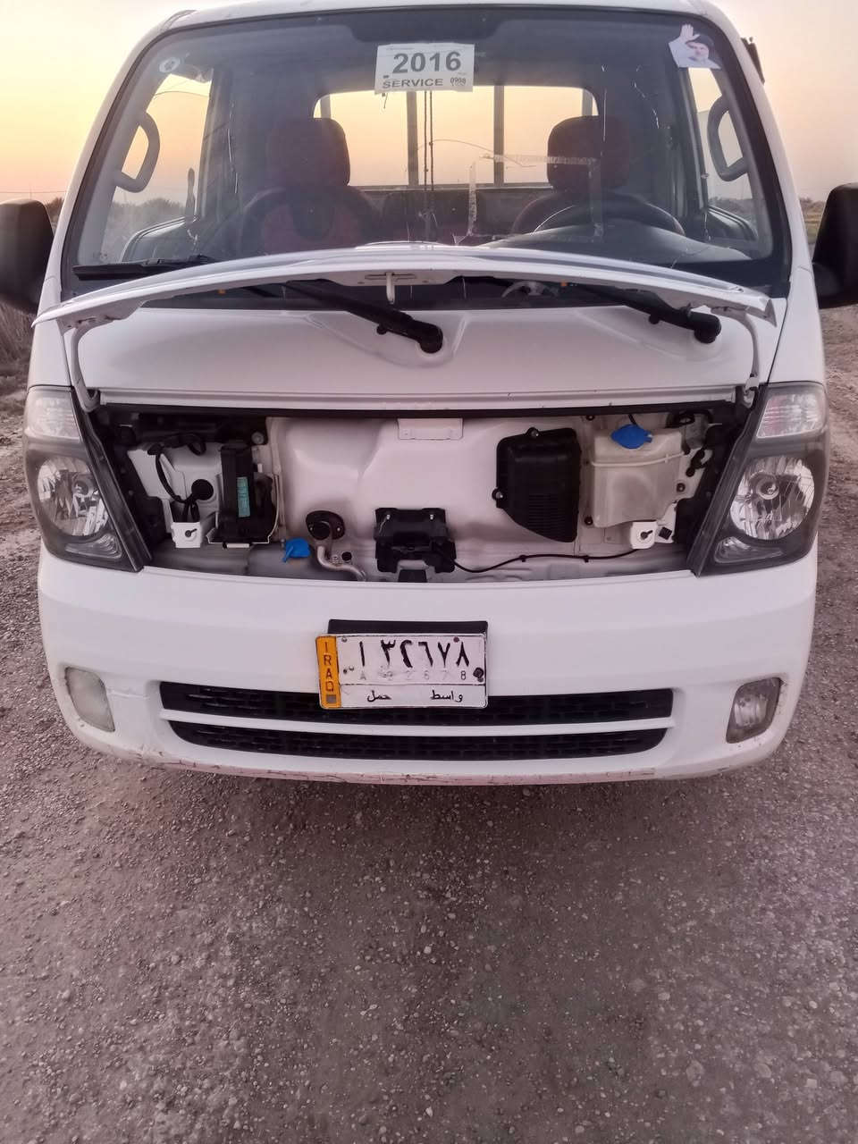 سلام عليكم كيه موديل 2016 سياره جديده مكفوله كفاله عامه من كلشي رقم واسط مشروع وطني سياره نظيفه محرك وكير وكسن وشاصي مكفولات حداديه تخم تاير جديد سياره كارتون بس ليدور نظيف *********** رجاء  لموء شراي لاتصل بدون حراج تفاصيل الاتصال سياره جديده بجد لخمسه وعشرين
