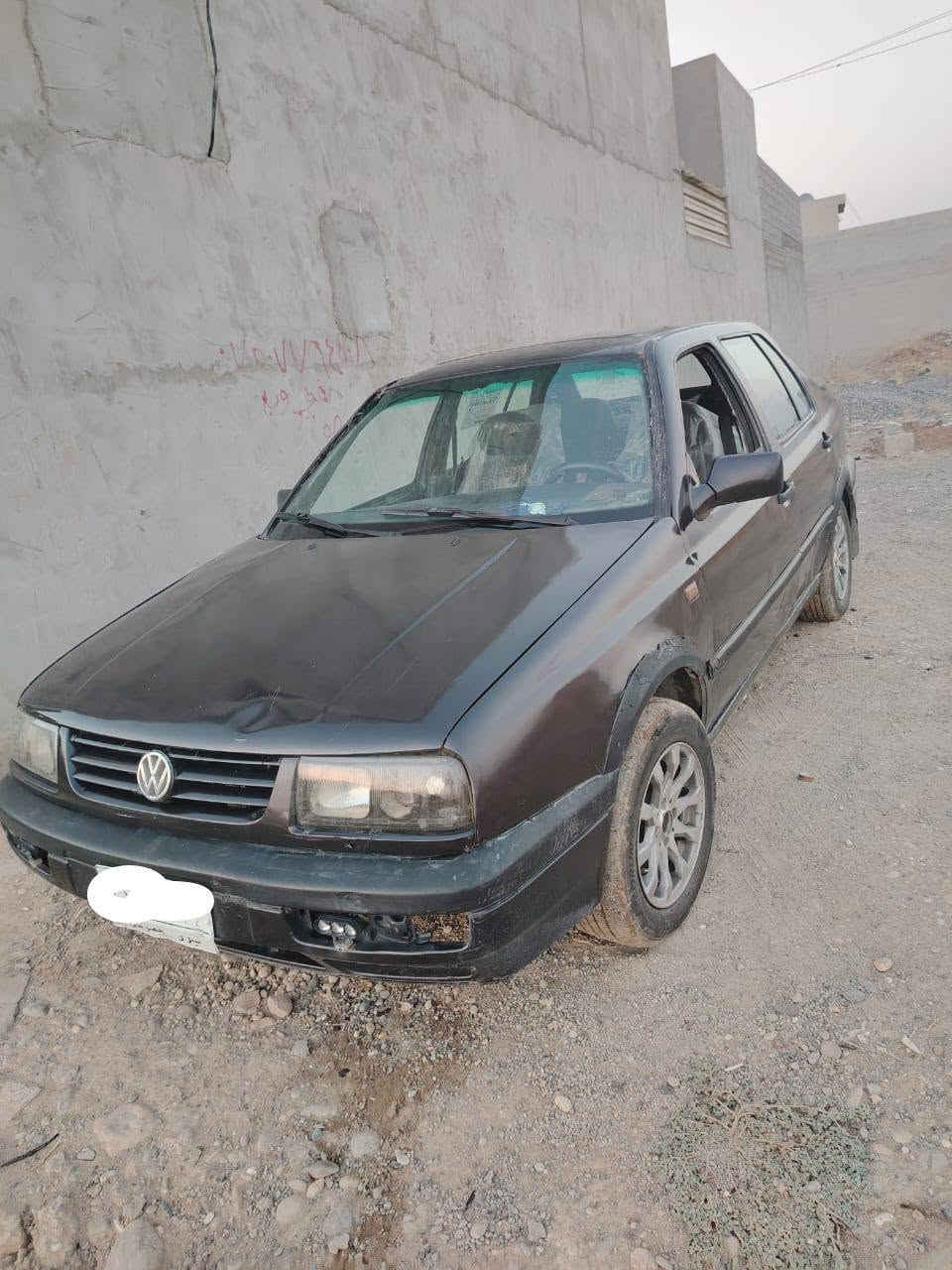 جيتا 1993 كير محرك شرط 
تاكيه صفحه صاحبها جيراني شرط التحويل كابون مامسجل وايرمنيه كلو شغال طخم تاير جديد غرامات صفر تبريد بس ايعوزو غاز  السياره موجوده موصل ايسر  حي السماح للاستفسار اكثر اتصل بي واتساب ‏‪***********‬‏ 
سعرها 23 بيها مجال
