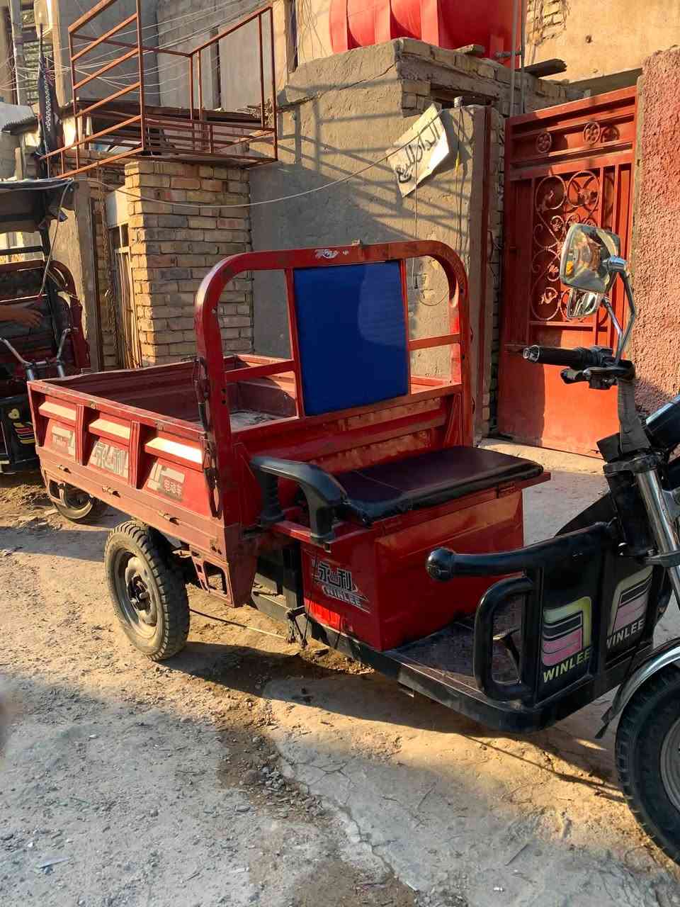 ستوته شحن للبيع نضيفه بك كهربائيات
كلشي نضيف ميحتاج الها ترتيب تأخذها تتوكل بيها على باب
الله بطاريات قبل 3شهر شديتهن
السعر 750 وبيها مجال
مكاني مدينه الصدر واتساب 
***********
