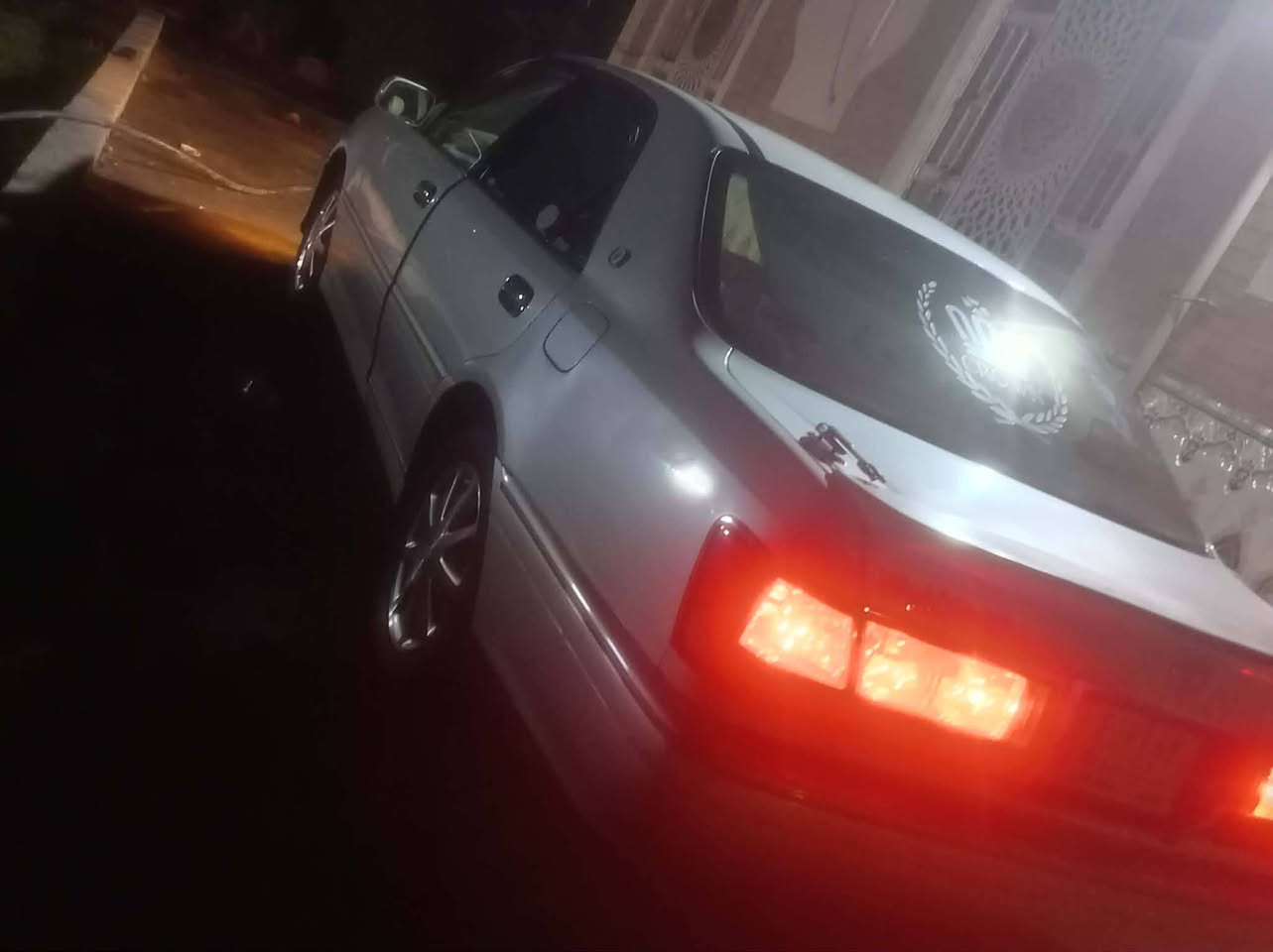 سلام عليكم ملكه للبيع موديل 1999رقم بصرة مكفوله اصوليات والعيب الشرعي.. دكمتين كرستال مكينه فيفتي 3000وحداديه جديده وتخم تاير جاهزة كل نقص ما بيه 
السعر 117وبيه مجال الاستفسار والاتصال عل رقم الهاتف ***********  المكان ناصريه قضاء الغراف
