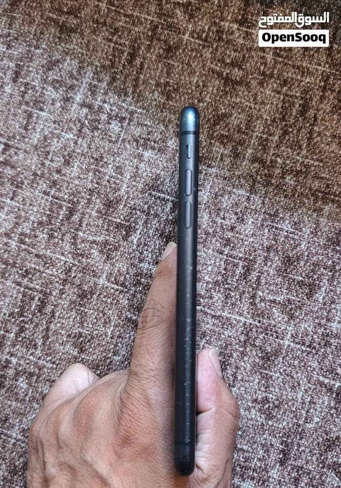 السلام عليكم ايفون ١١ ذاكره ٢٥٦ نضيف ممفتوح ولا مصلح جهاز نضيف استخدام شخصي لون اسود شاحنه ويا فقط للبيع ٢١٠ الف 
واتس اب فقط
***********
