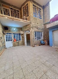 بيت طابقين • ١٥٠م • حي الحسين القديم