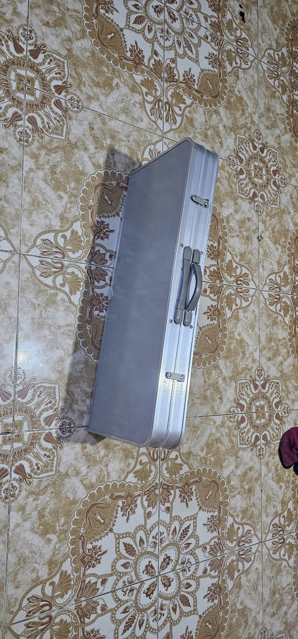 مسطبة جلوس متنقله للسفر متعددة الاشكال تتسع لاربع اشخاص قياساتها الطول 85
العرض 67
الارتفاع 67
ارتفاع المقاعد 40
عرض المقاعد 27 +29
طول المقاعد 80
عدد المقاعد 4
 كل جهه 2
السعر 65 الف