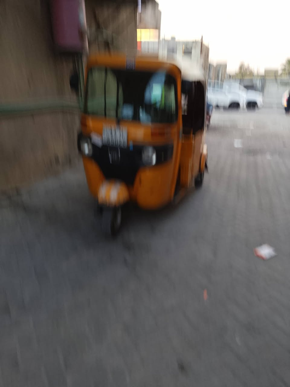 سلام عليكم تكيك الفين
2021 رقم وسنويه بسمي 
تكتك قطرت صبغ مابيه 
بيه ضربات خفيفه 
مجفته تجفيت شركة عارضه 7300وبيه مجال 
رقمي ***********
