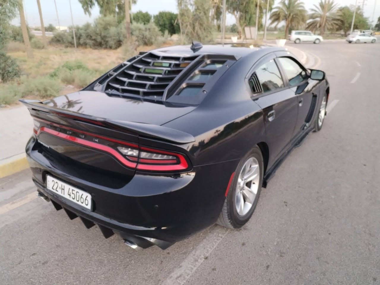 السلام عليكم دوج جارجر للبيع موديل 2016 اصل XXT ماشيه 170 الف  رقم اربيل باسمي هزه جديده وسنويه جديدة كلين تايتل شركه هارلم وارد أمريكي شاشه كبيره كشنات حضن سياره جاهزه مناقصه اي شي كتلوك الشركه موجود بيها كير مكينه كفاله صدر حدايده جديد وخير من الله السعر 185 قابل للتفاوض
***********
