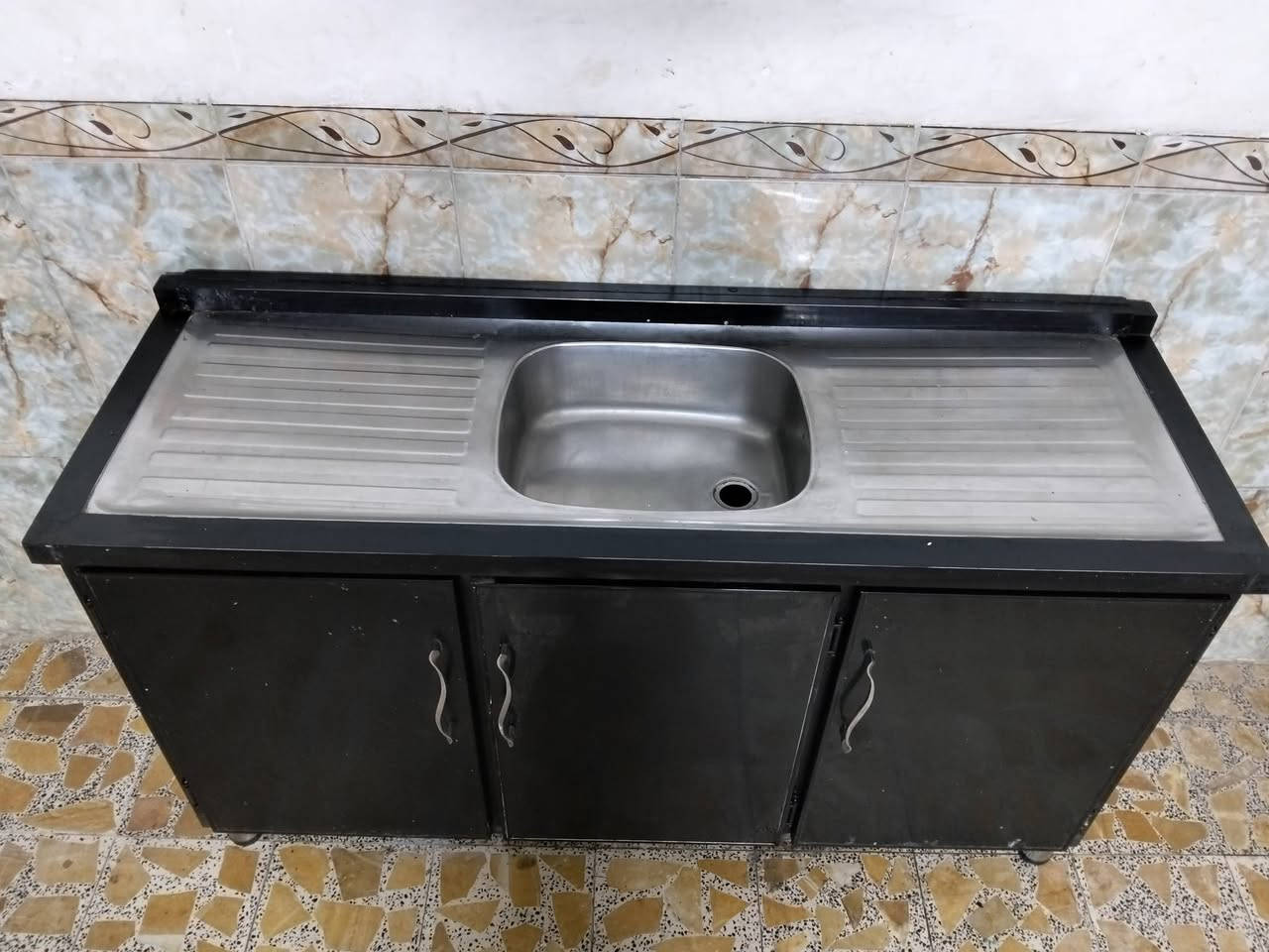 سنك • متر ونص • مستعمل نضيف
