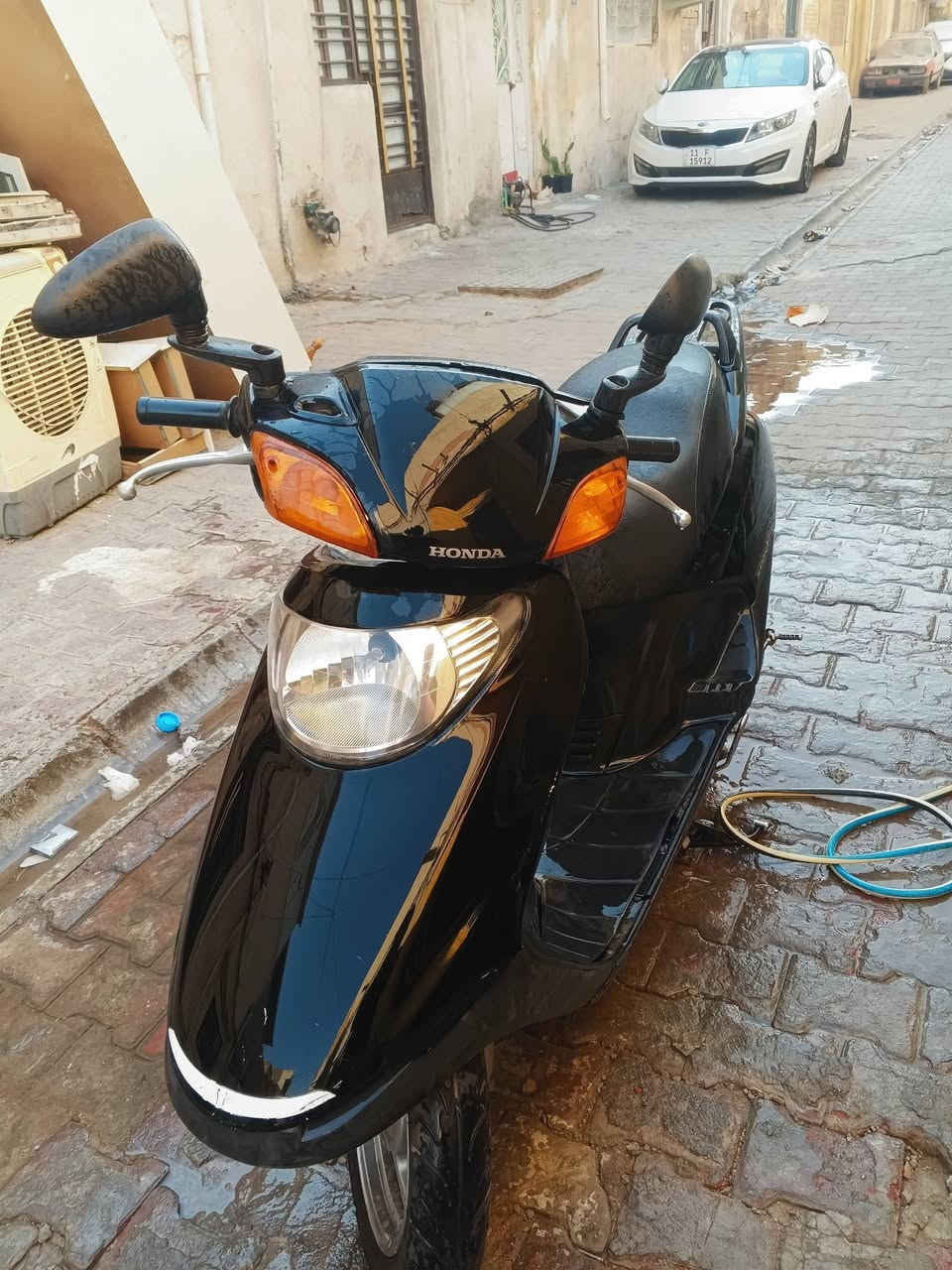 سلام عليكم دراجه سبيسي دراجه مكينه نضيفه ما مفتوحه بس مستعجل عله بيعته كلش هواي متواجد فقط واتس *********** عنوان عامريه شارع عمل شعبي سعر 275 ابو 200 لا تراسل
