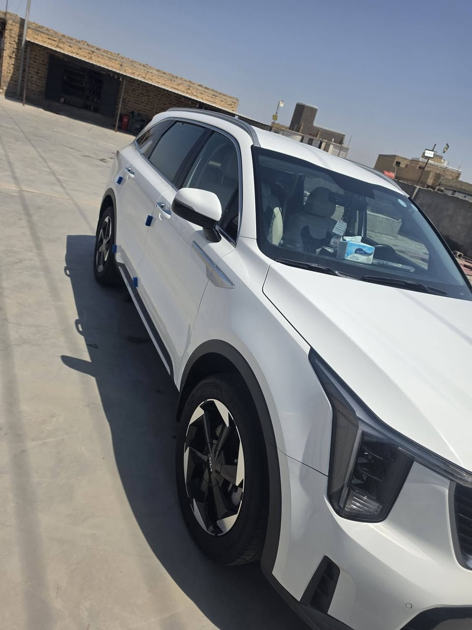 كيا سورنتو 2024 فول مواصفات بعدها بالضمان
مكفولة كفالة عامة 
6 سلندر خليجي 
7 راكب 
شاشة كبيرة 
كراسي كهرباء 
تشغيل عن بعد 
تصعيد و تنزيل الجام عن بعد 
مثبت السرعة 
جنطة كهرباء 
حساس امامي خلفي 
رقم اربيل وكالة او تحويل 
( للعلم الوكالة مجانية توصلك للبيت ) 
ماشية 60 الف قابل للزيادة
باقي المواصفات معروفة 
سيارة مال بيت جديدة بمعنى الكلمة 
السعر  من تتصل بخدمتك 
مكانها ميسان العمارة 
***********  اتصال +  واتس اب
