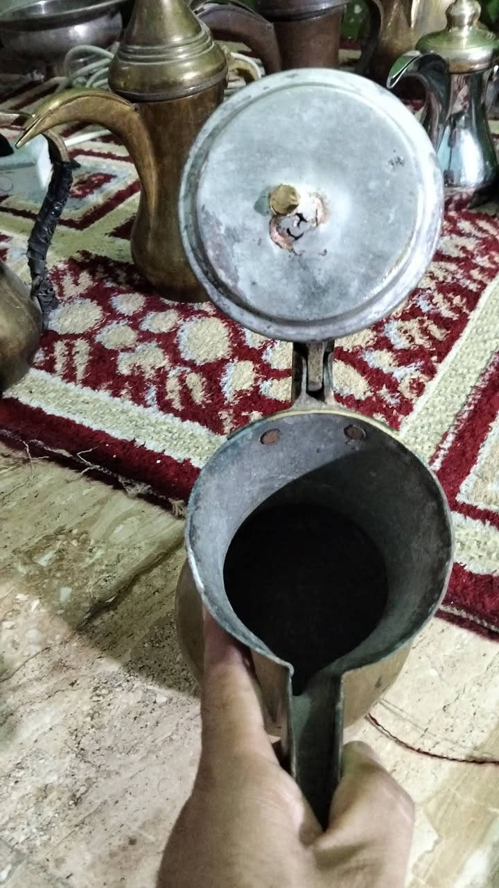 السلام عليكم دلة قديمة سعر على الخاص او واتساب توصيل موجود ***********
