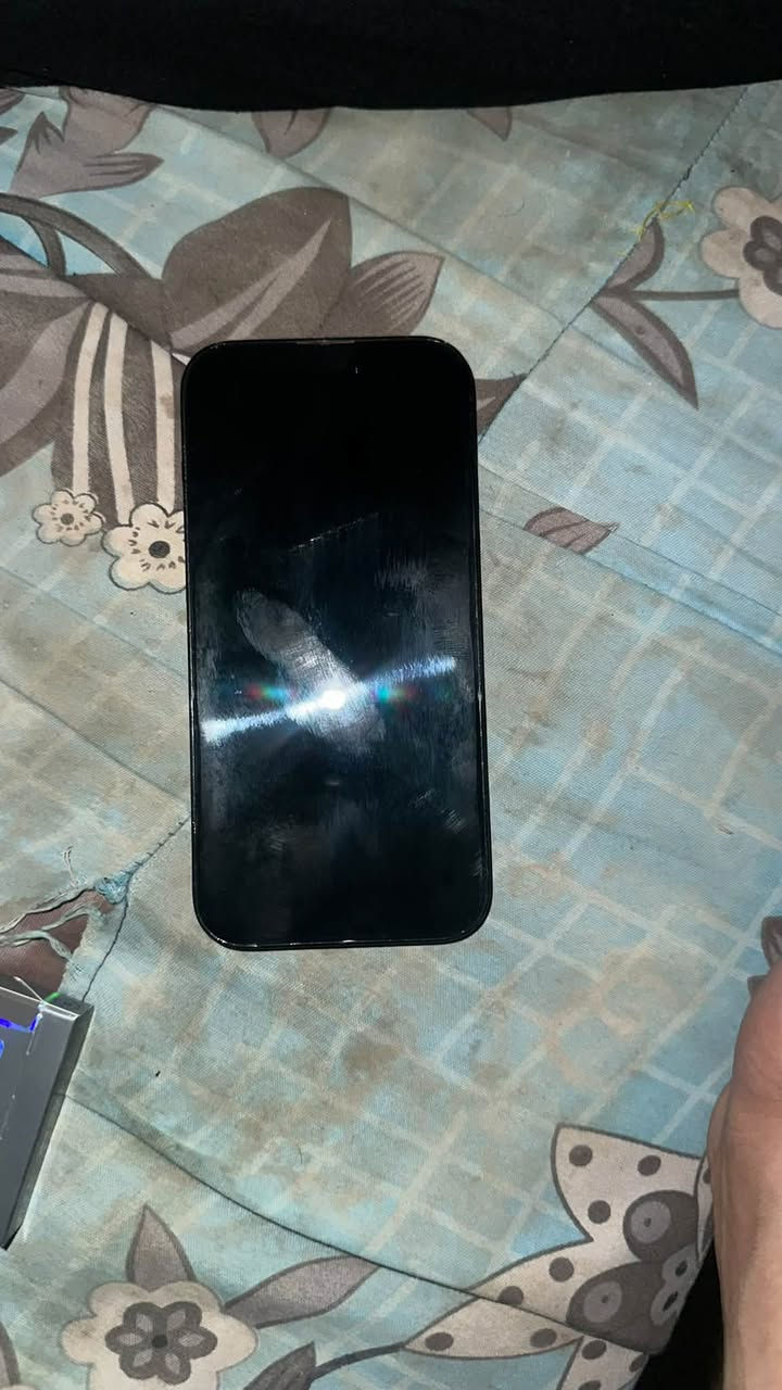 ايفون ١٤ برو • ٢٥٦ • بطاريه ١٠٠