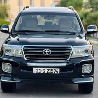 ‎  TOYOTA    . LAND CRUISER GX.R   V8  الون: black موديل: 2014 ‎المواص...