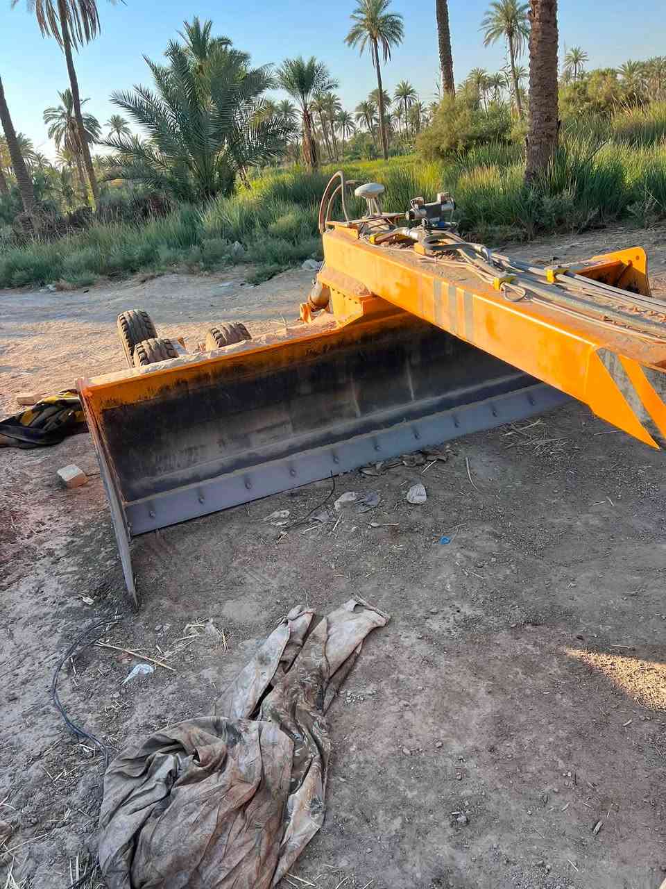 اسلام عليكم معدلان ليزر للبيع جهاز جئ بي س شغل درجه أولى قلاب عرض ٣ متر مشتغل اقل ال ١٠ أيام مكفول من كلشي 
المكان الديوانيه الشاميه الرقم 
***********
