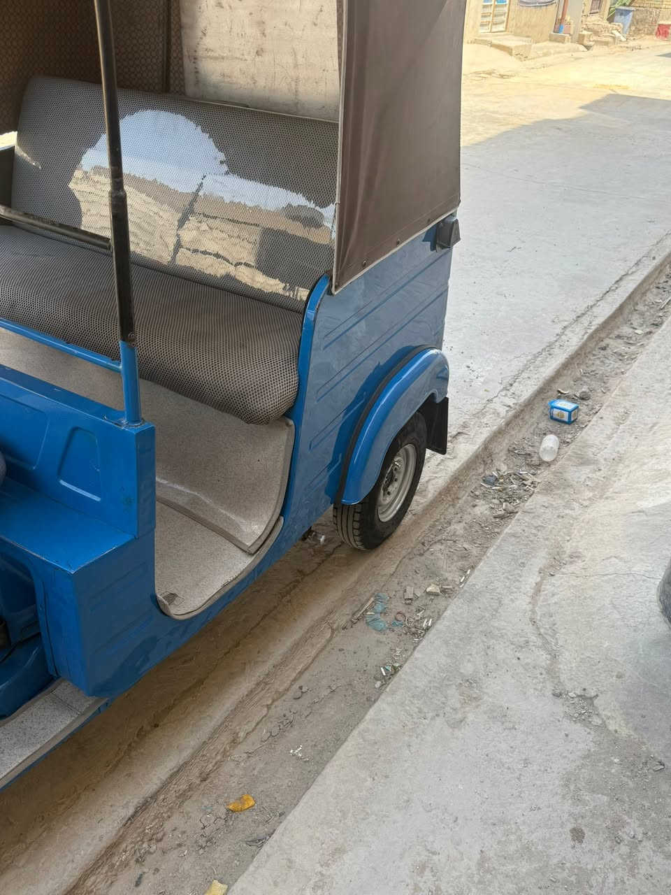 سلامً عليكم تكتك 20
 للبيع رقم كربلاً ثاني يوم تحويل سعر 7500 المكان بغداد مدينه ***********
