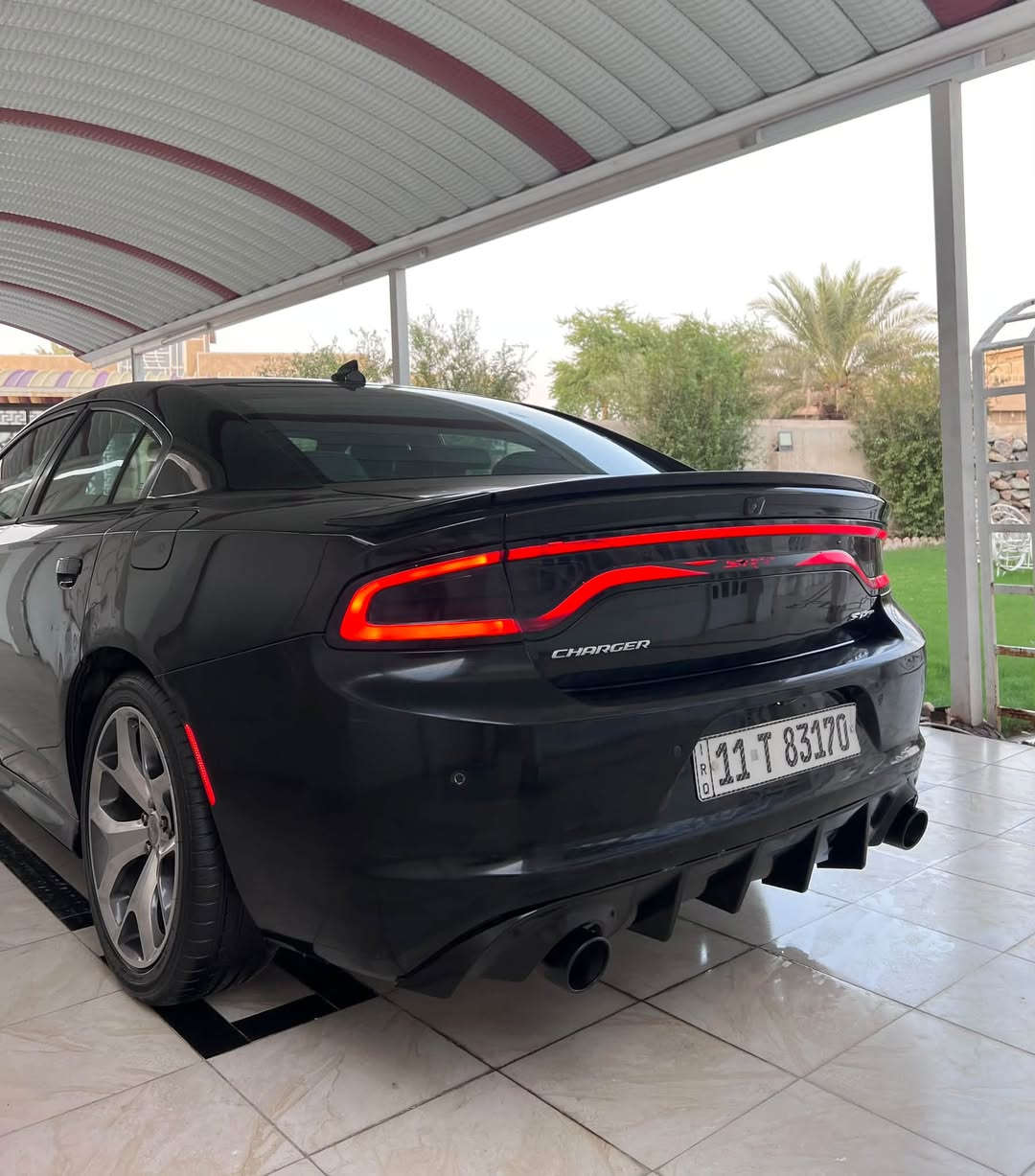 دودج جارجر • V8 ٥٧٠٠ • رقم بغداد