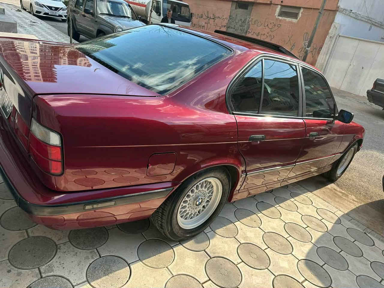 بیئێم ٥٢٥i ١٩٩٣
گێڕو مەکینەو تەبریت بەشەرت
کامل پەمپە لەسەر ساخی بێ ناوگرتن
فوول مواسەفاتە گێڕ ئۆتۆماتیک
بەشەرتی حاسیبەو ماڵی کەس نەبێت
64$
*********** السليمانية, العراق
