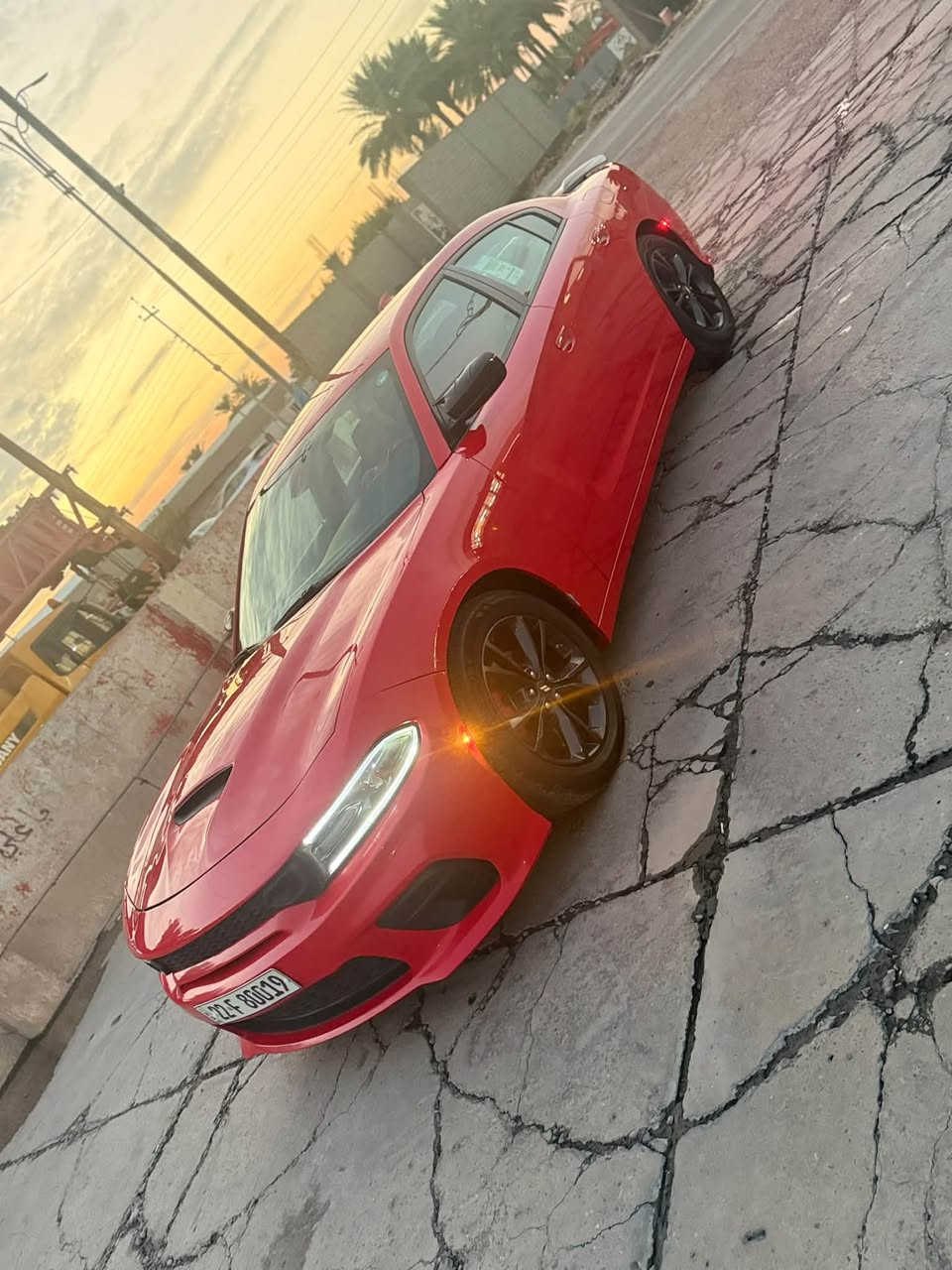جارجر SXT • V6 • 100 الف ميل