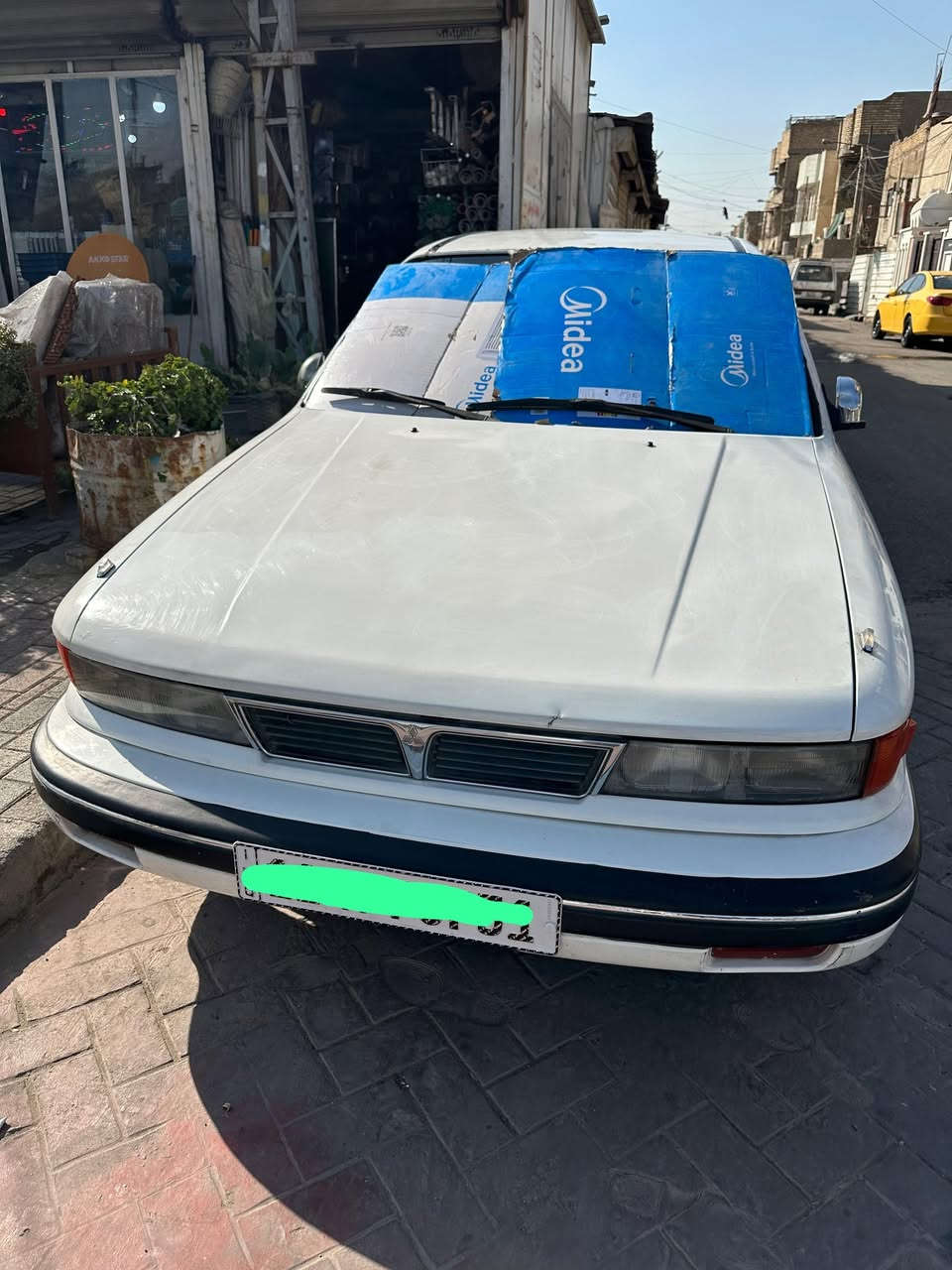 مسيبوشي كالانت موديل 1991 رقم بغداد انكليزي خصوصي باسمي كير اوتماتيك عنوان بغداد مدينه الصدر شارع الداخل الاستفسار *********** 
سعره 33 وبيه مجال
