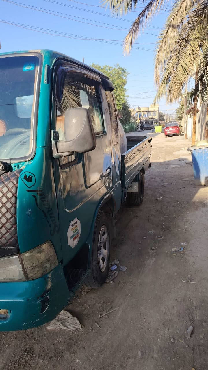 سلام عليكم سامسونك للبيع موديل ٩٩ نضيفه جاهزه رقم بغداد أنكليزي بسمي التفاصيل والاستفسار *********** السعر 43 وبيها مجال
