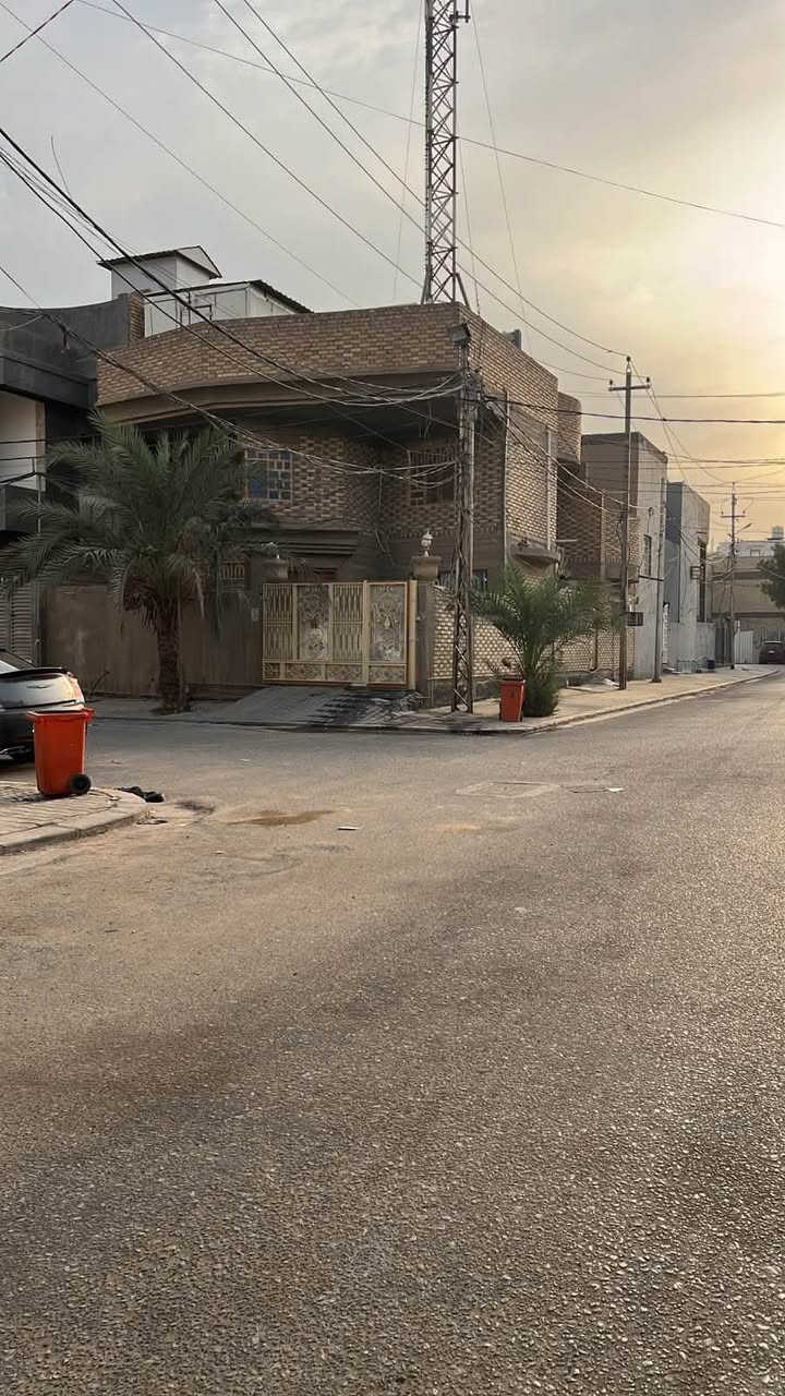 حي الفرات • ركن على شارعين • ٢٠٠م
