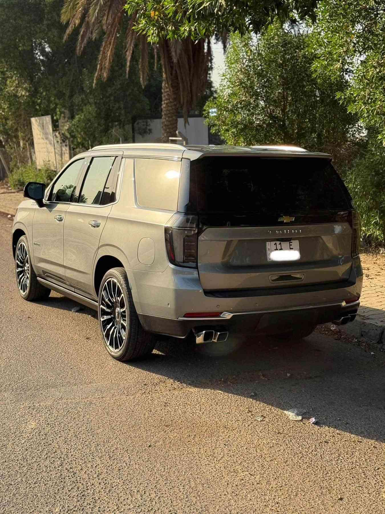 تاهــــو 🇺🇸 2025 High Country أعلى فئة
وارد امريكـــي - قطعة وحدة تبديل  

الممشى2000 mil

جديدة السيارة دهن المحرك مال وكالة غير مستبدل 

مواصفات الهاي كانتري : فور ويل 4x4 - سقف بانورامي - صندوق كهرباء ٣ انظمة - كاميرات 360 درجة - التحكم ع المنحدرات - تبريد مقاعد - تبريد مقود - تدفئه مقاعد - تدفئة مقود - مثبت سرعة - حساس مطر - حساس ليلي - نظام ايكو - نظام فرملة للطوارئ - مراقبة نقطة عمياء - تشغيل واطفاء عن بعد - بصمة تشغيل - شاشة ابل كار بلاي - مقاعد ودوسات وجنطة كهرباء - ١٢ ايرباك - رادار - شحن لاسلكي -كشافات ضباب - مقاعد جلد - داخل اسود تطعيم قهوائي - ويل 24 - نظام تعليق (جگات) 

رقم بغداد بـ اسمي ( ذوي شهداء ) اسويلك بيها وكالة عامة مطلقة بالسيارة باقيلها ١١ شهر تتحول بسمك

مكان السيارة : بغداد الجديدة 

رقم صاحب السيارة : ***********

