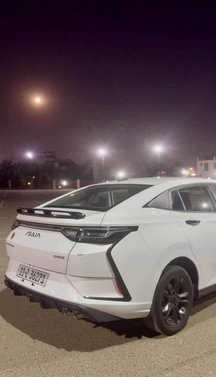 شاين ٢٠٢٥
ماشيه ٥٦ 
بغداد حي الجامعة

سعر ١٠٥ ورقة 
***********
