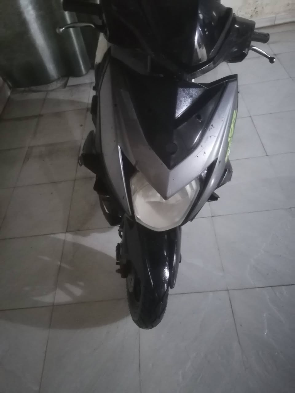 zr 19
دراجة شغالة
السعر :350
لتواصل :***********
