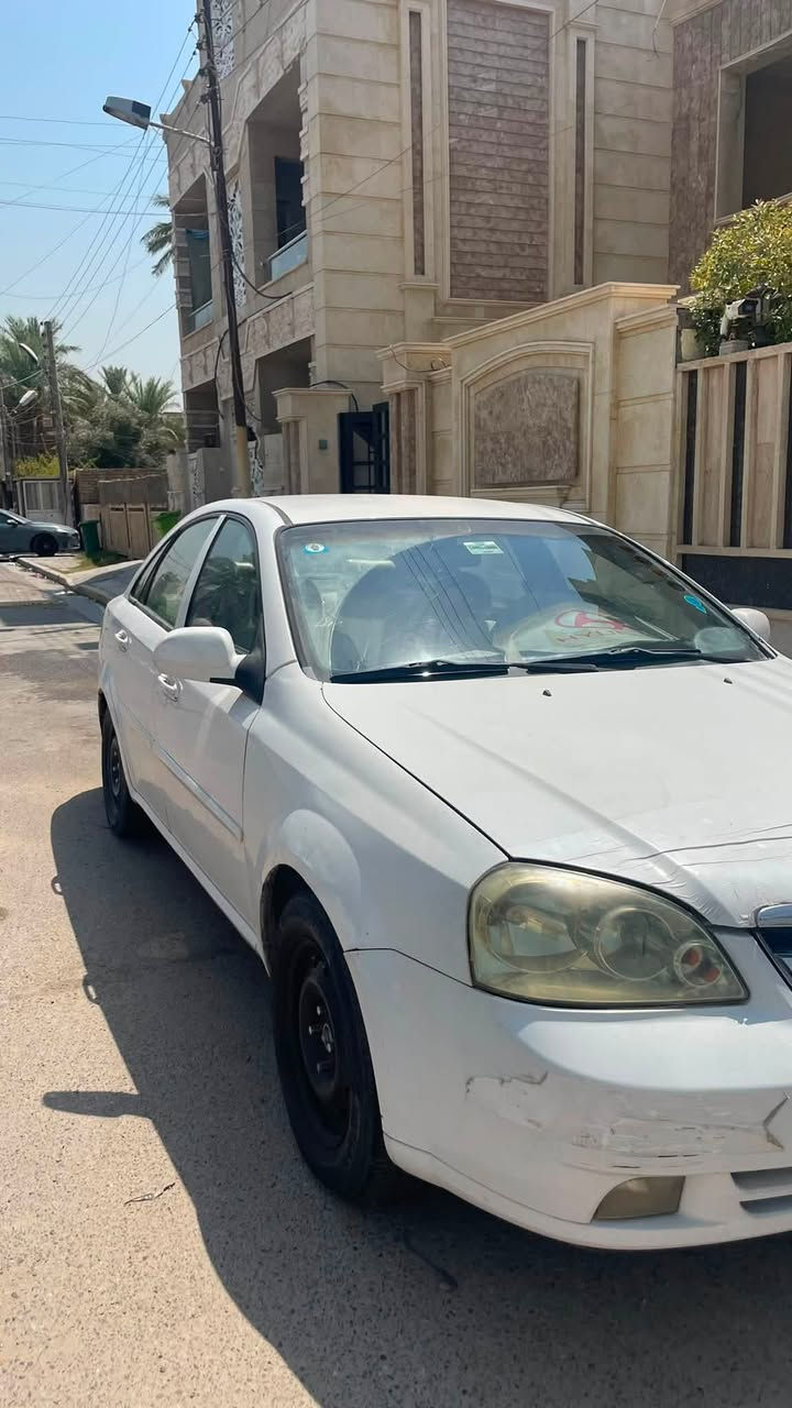 سلام عليكم اوبترة 2007 للبيع السيارة مكينة و كير و تبريد كفالة السيارة وا بيها نقص و السيارة كير اوتوماتيك
ضرر السيارة قطعتين جاملغ و بنيد صبغ مثل مموضح بالسونار 
مكان السيارة بغداد
السعر ب (63 و بيها مجال) 
رقم التواصل ***********
