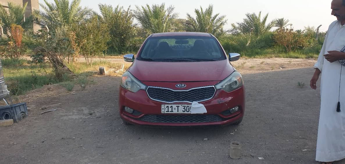 سيراتو ٢٠١٥ 
كير محرك مكفول 
تخم تاير
تدفئة  تبريد ثلج 
الرقم بغداد
السنويه لغاية ٢٠٢٧
السيارةبيها  الجاملغ الامامي مبدل والبنيد 
السعر ١١٠ مع المجال 
للاستفسار الاتصال على الرقم ***********
