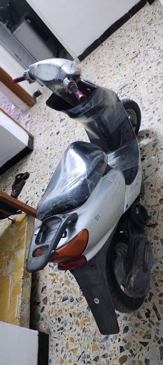 دراجه عصفوريه جديده السعر 275 المكان بغداد مدينه الصدر الاستفسار الرقم ***********
