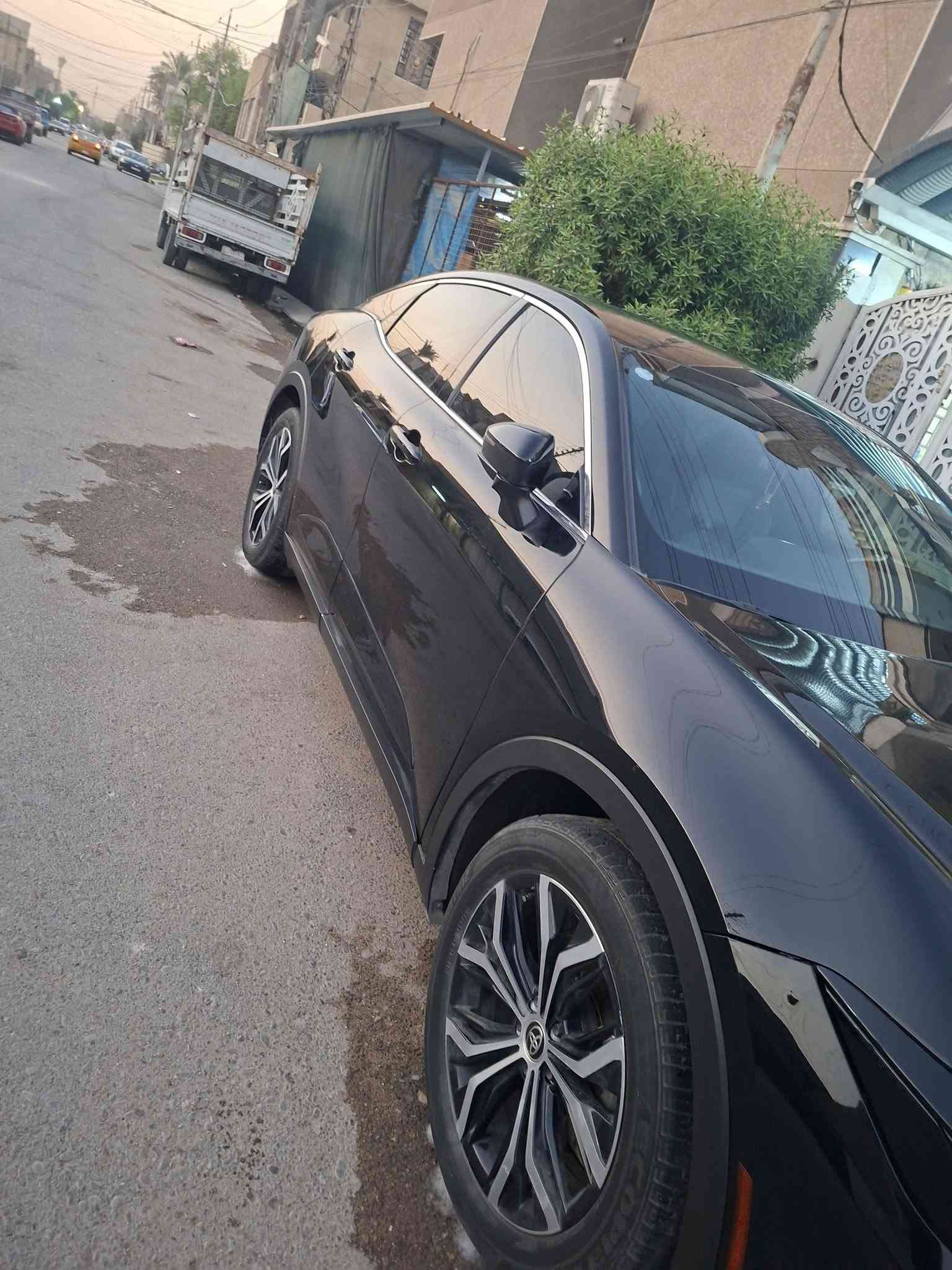 TOYOTA CROWN LIMITED A.W.D
وارد امريكي حادث صنودق و جاملغ بدون ايرباك !

مواصفات 1/1 بانوراما 

محرك 2500T هايبرد

فول مواصفات لمتد

ماشية40كم

سقف بانوراما

‏‎لايت 4 عدسات

‏‎شاشة كبيرة + كيجات ديجتال

‏‎سستم صوت JBL + دمام خلفي

‏‎رادار  امامي + مانع تصادم + تحدي مسار

‏‎رادار خلفي + مانع تصادم خلفي

‏‎رادار جوانب + نقطه عمياء

‏‎تحكم مقاعد امامي كهربائي

‏‎مقاعد جلد اسود ملكي  + تبريد و تدفئة كشنات

‏‎شاحن وايرلس

‏‎ميموري كشنات

‏‎ويل 21  🛞

‏‎فول منافذ TPC + كار بلي و اندرويد اوتو

‏‎ باقي مواصفات الكراون معروفة
الاستفسار ***********
مكان سيارة بغداد

