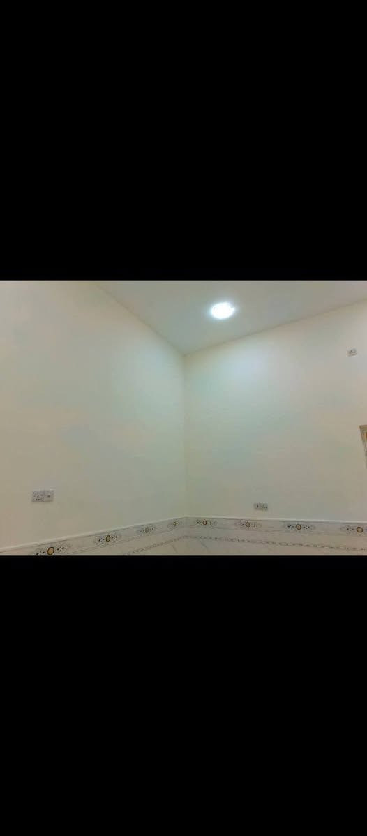 سلام عليكم 
مستعدون لصبغ اجود انواع الاصباغ  
عمل المعجون + الستن + ورق الجدران + بديل الخشب والرخام + سقف ثانوي 
كادر عمل متخصص بهذا المجال 
وانسب الاسعار 

الهاتف  *********** 
او مراسلة الصفحة
