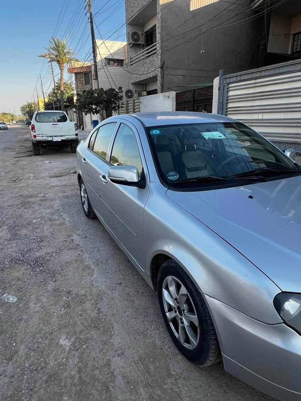 السلام عليكم
بروتون بيرسونا 
موديل ٢٠١٦ 
السياره محرك وكير  مكفولة
التبريد قوي  
الداخل مالتها نضيف 
السيارة استخدام شخصي مال بيت 

بغداد. الكرخ 
كامرة خلفية وحساسات  رقم جديد وسنويه وهزه جديده 
السعر٨٥ ورقة 

781 344 8088
***********
