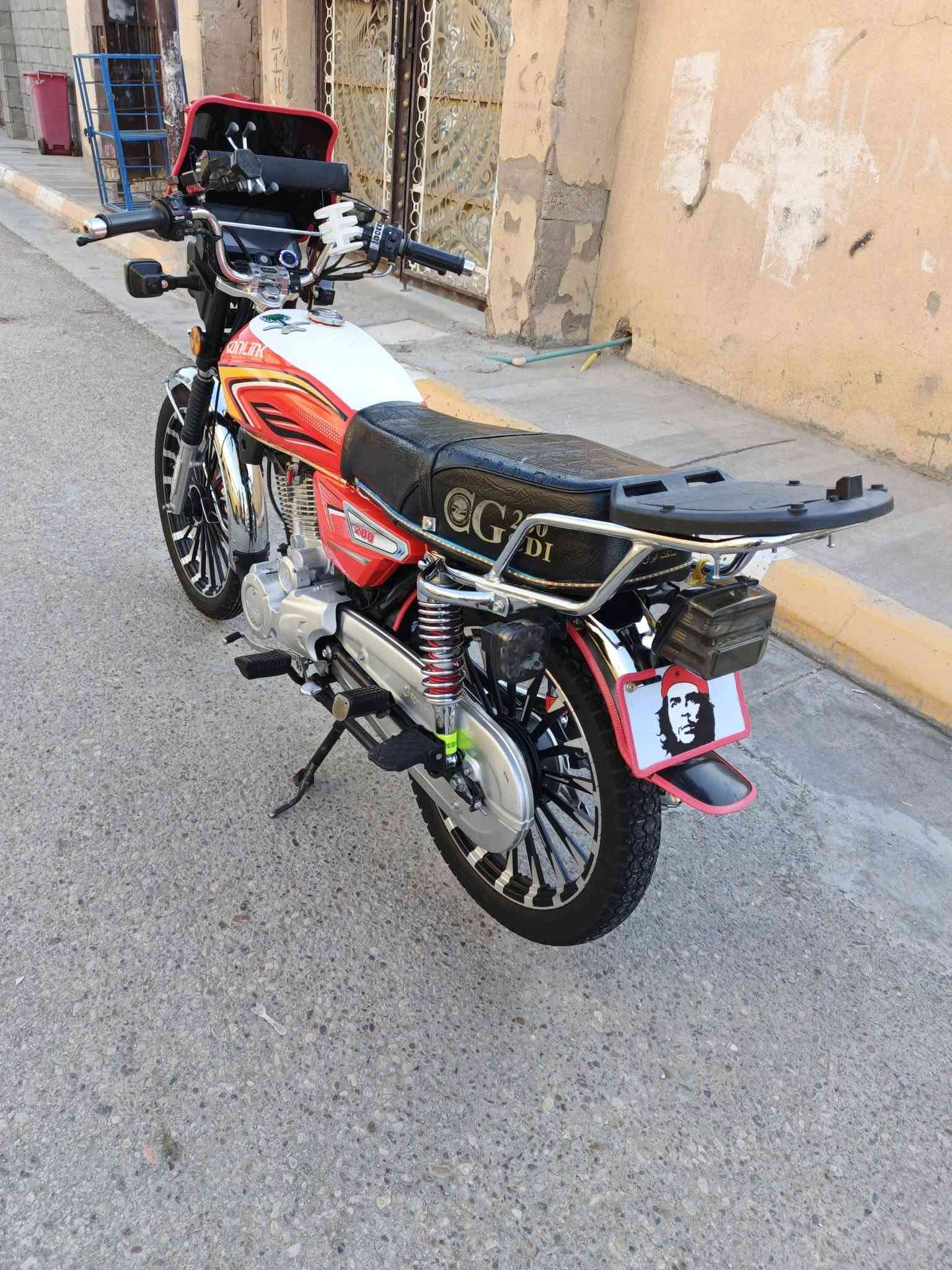 دراجه سونك اخت الجديده موديل  25 محرك200 سيسي كفاله عامه بصمات عدد 2 ورقه منفيس السعر 975 وبي مجال حك جيتك مكاني الفلوجه الشهداء رقمي ***********
